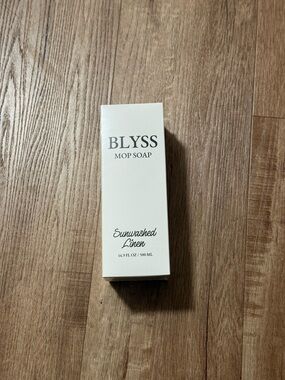 Blyss Mop Soap 16.9 Fl Oz in Box  - Brand New In Packaging  - Sunwashed Linen